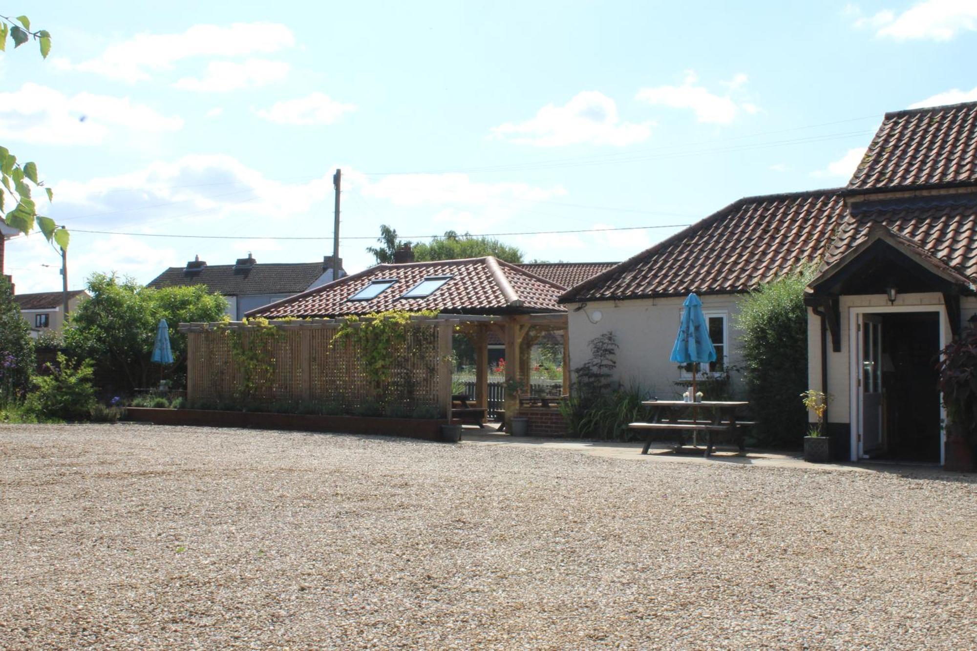 The Black Swan Inn Horsham St Faith Extérieur photo