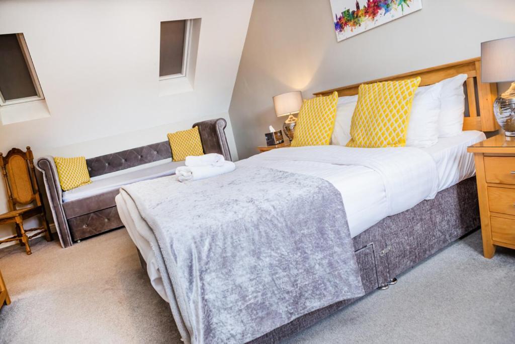 The Black Swan Inn Horsham St Faith Extérieur photo