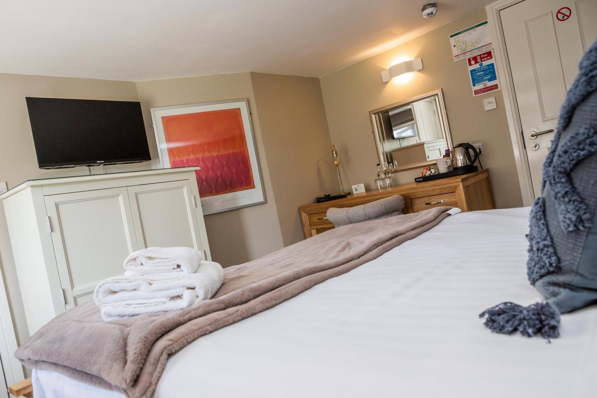 The Black Swan Inn Horsham St Faith Extérieur photo