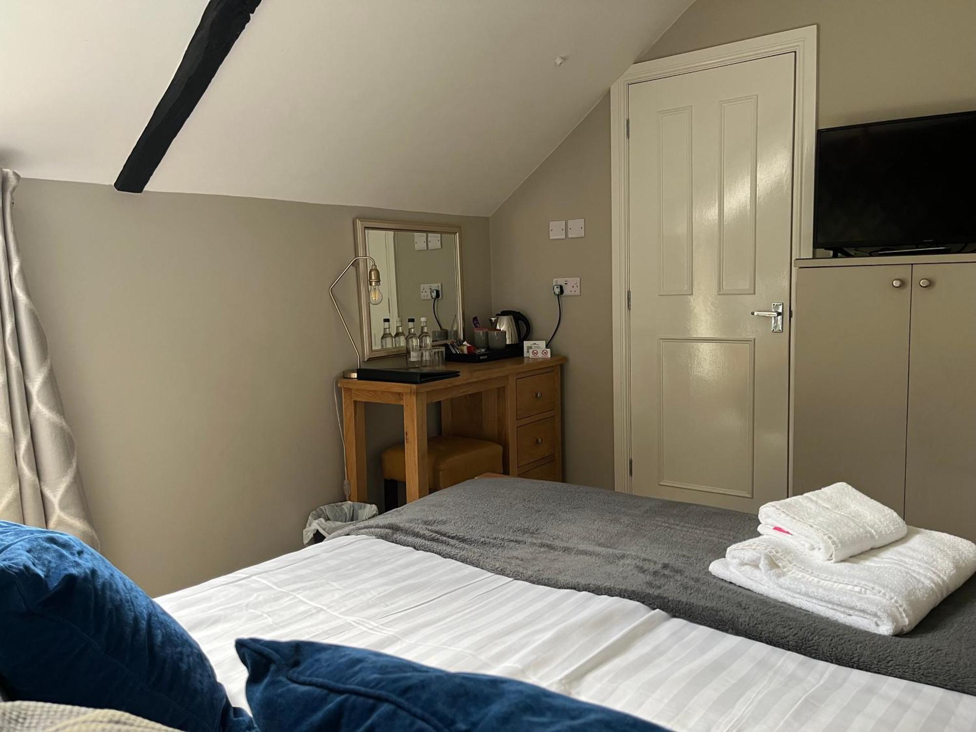 The Black Swan Inn Horsham St Faith Extérieur photo