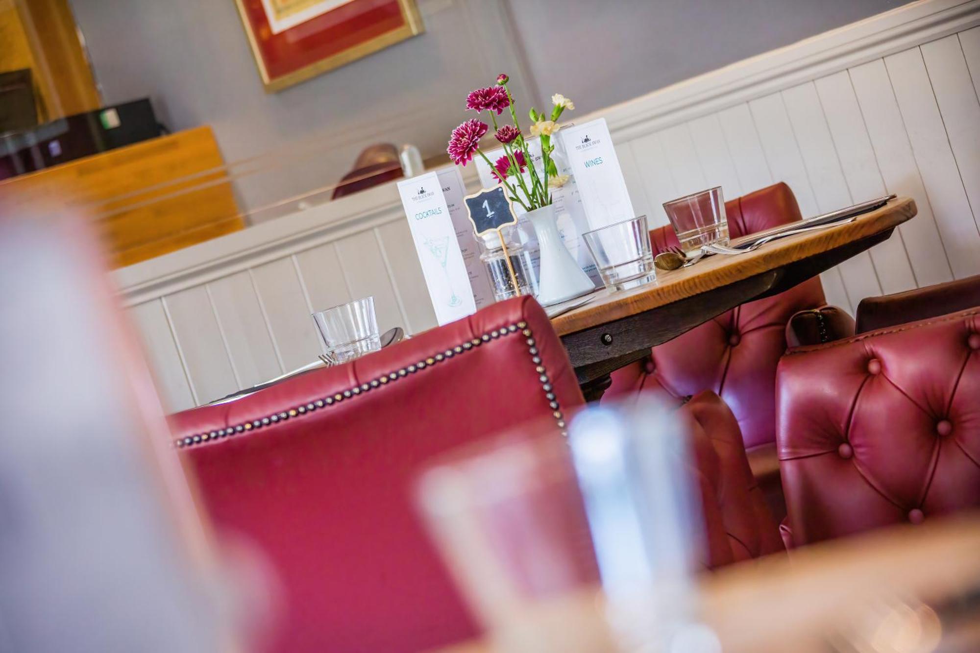 The Black Swan Inn Horsham St Faith Extérieur photo